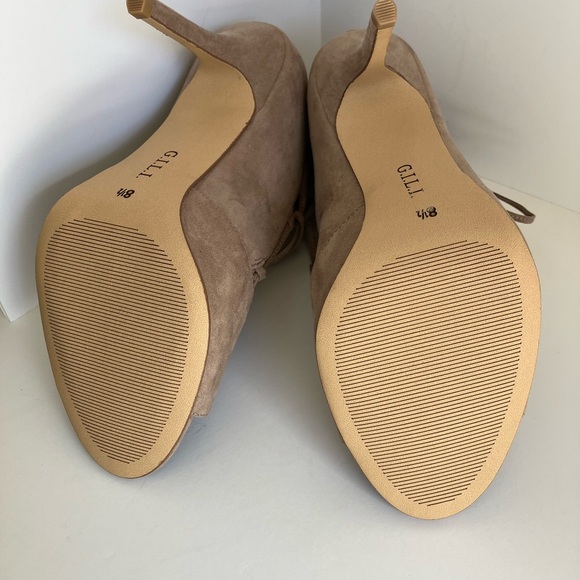 G.I.L.I. Karina Women’s Peep-toe Booties, 8.5 M, Camel, Faux Suede, 4” Heels - Picture 9 of 9